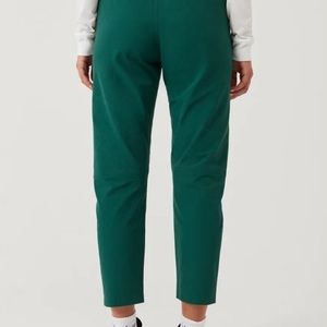 Outdoor Voices RecTrek pant in conifer